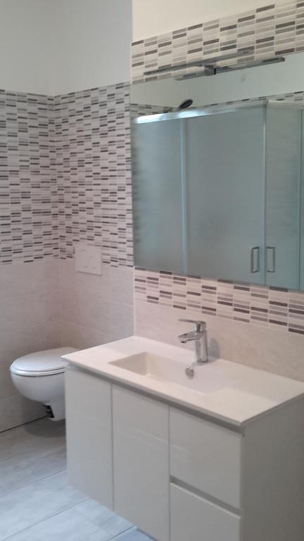 Residenza Christian Apartment Граведона Екстериор снимка